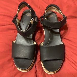 Dr Scholls wedge sandals